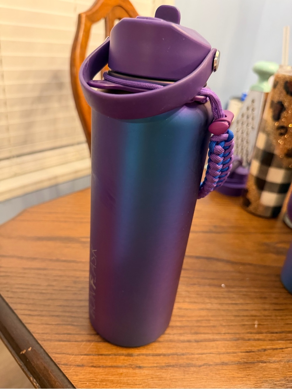 Purple Ombre  Water Bottle with Paracord Handle - Picture 3 of 13